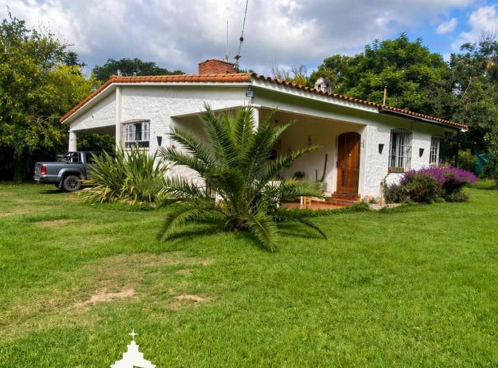 Casa · 277m² · 8 Ambientes · 1 Cochera
