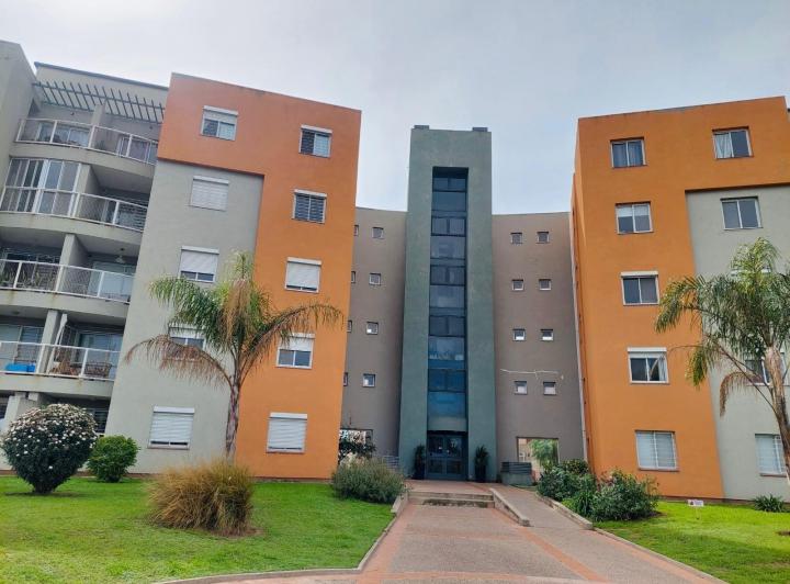 Departamento · 85m² · 6 Ambientes · 1 Cochera