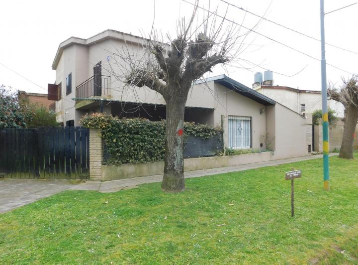 PH · 227m² · 5 Ambientes · 2 Cocheras