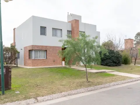 Casa en Venta en Viejo Algarrobo, Countries y Barrios Cerrados en Córdoba Capital