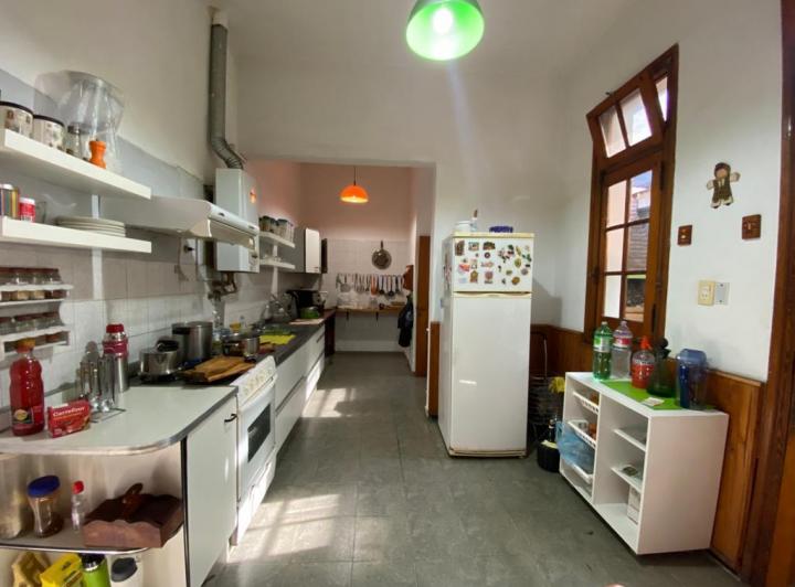 Casa · 230m² · 6 Ambientes