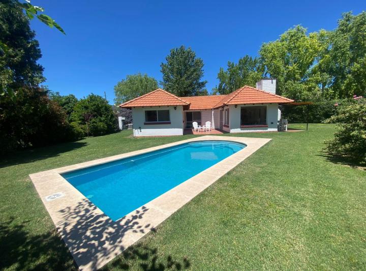 Casa · 120m² · 5 Ambientes · 1 Cochera