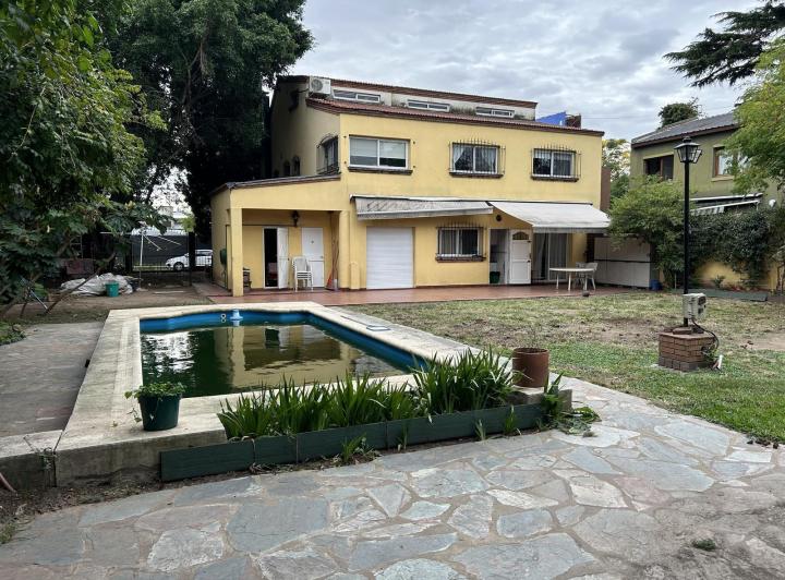 Casa · 300m²