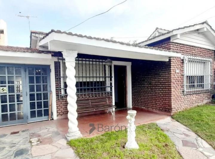 Casa · 120m² · 4 Ambientes · 1 Cochera