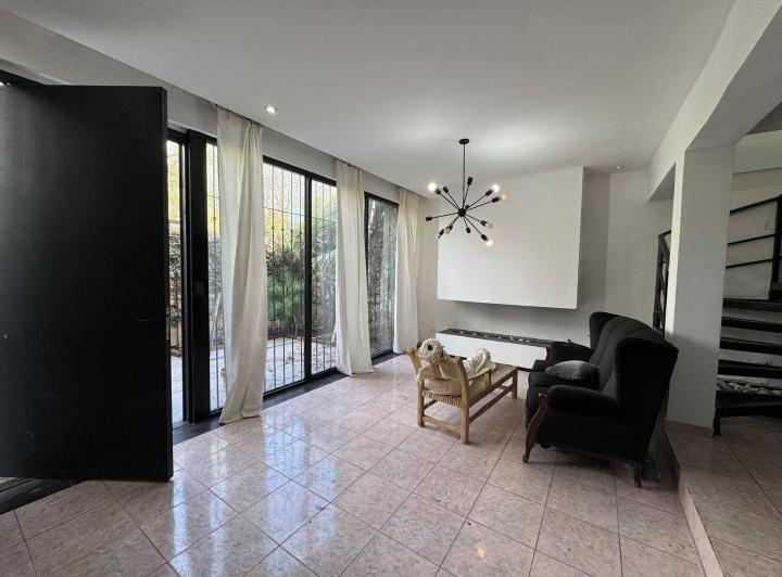 Casa · 80m² · 2 Ambientes