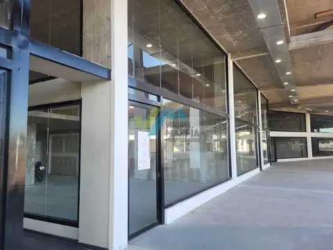 Local en Venta en Pilar Del Este, Countries y Barrios Cerrados en Pilar