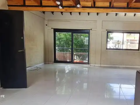 PH en Venta en Caseros, Partido de Tres de Febrero