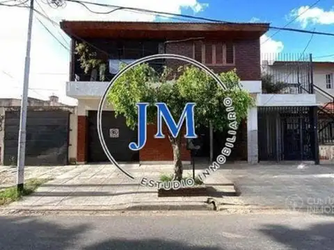 PH en Venta en Caseros, Partido de Tres de Febrero
