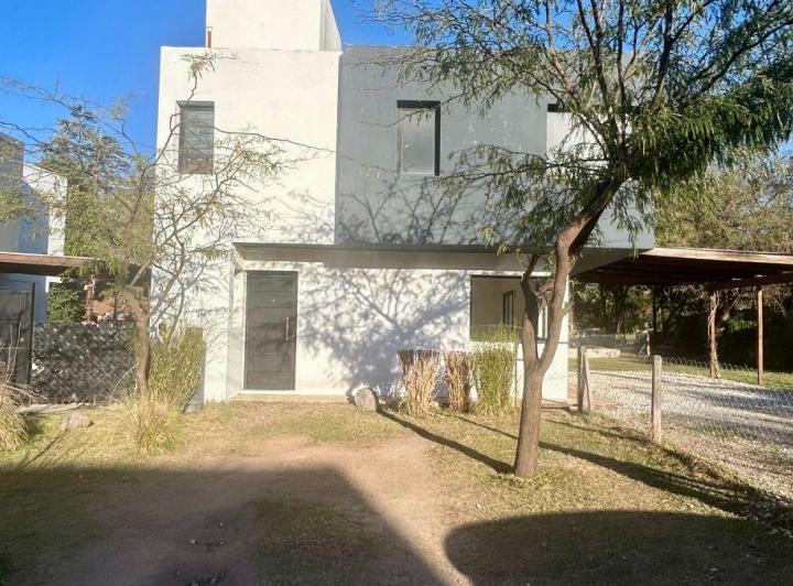 Casa · 120m² · 7 Ambientes