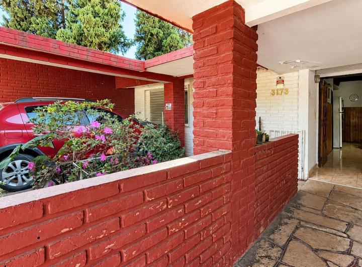 Casa · 129m² · 5 Ambientes · 2 Cocheras