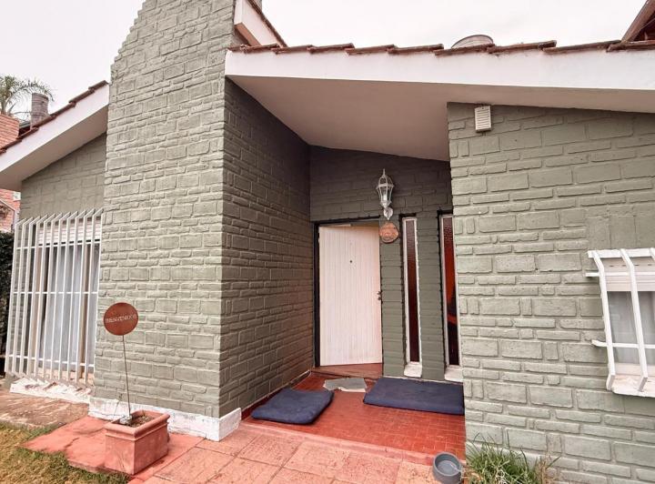 Casa · 198m² · 6 Ambientes · 2 Cocheras