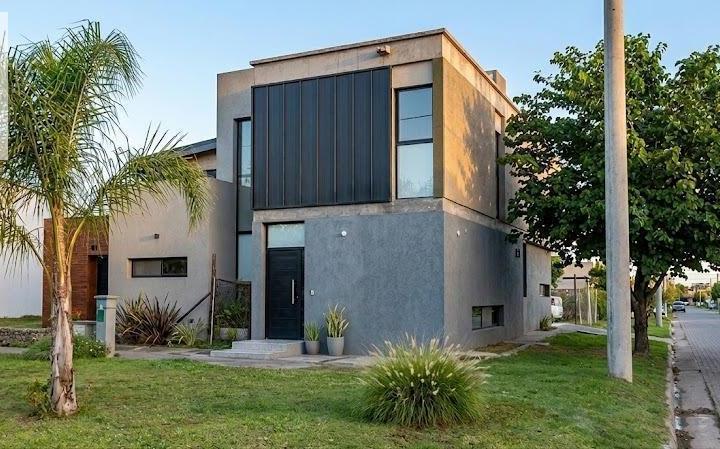 Casa · 80m² · 3 Ambientes · 1 Cochera