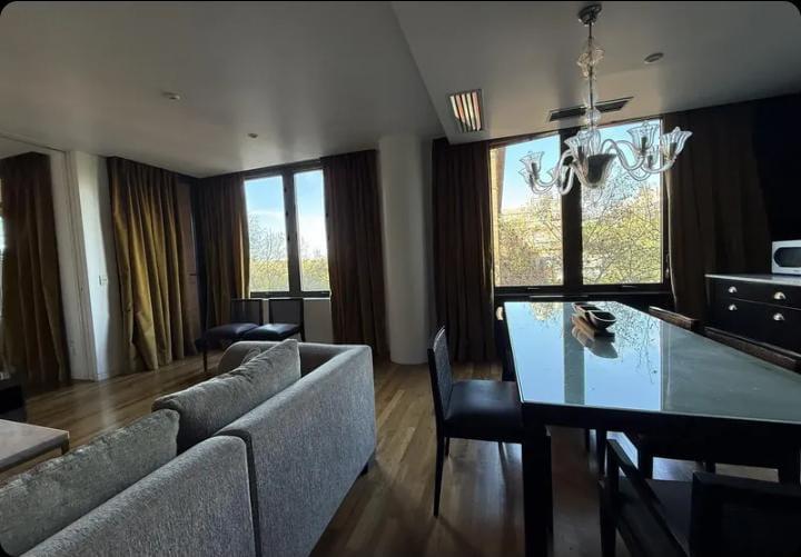 Departamento · 45m² · 2 Ambientes · 1 Cochera