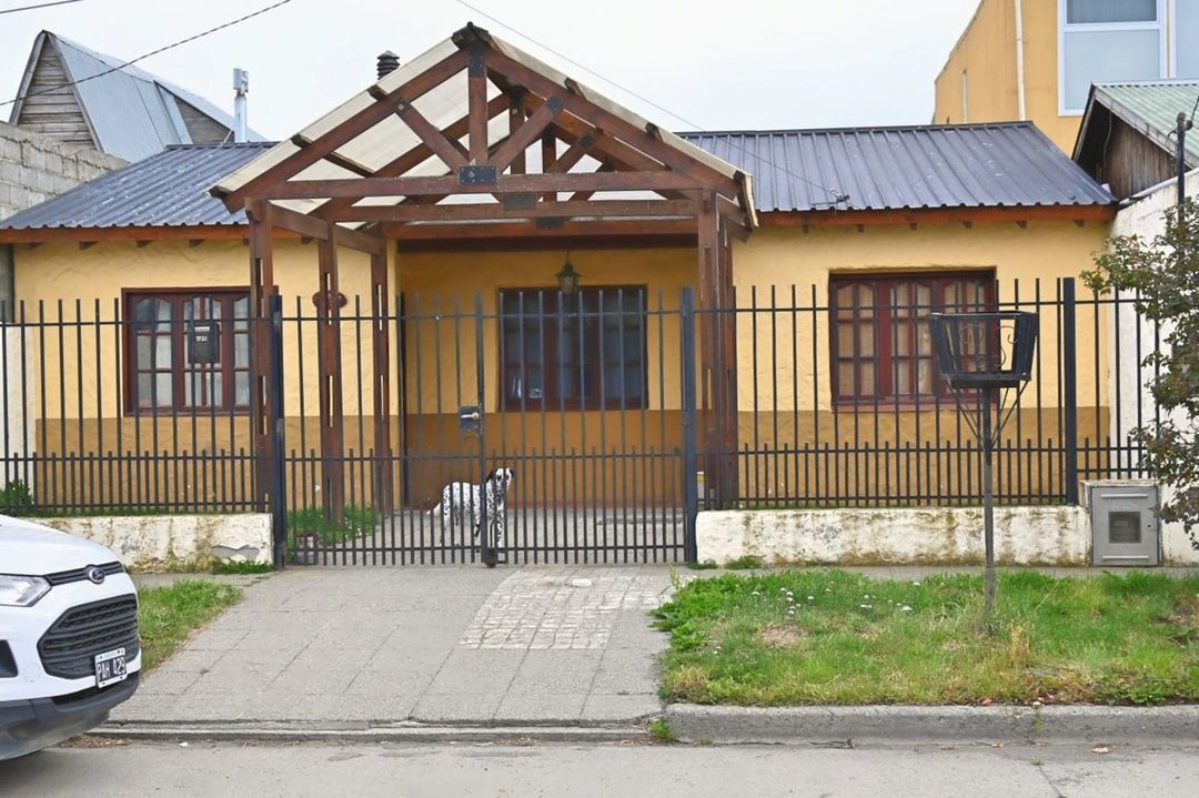 Casa 3 Dormitorios Quincho con Parrilla y patio