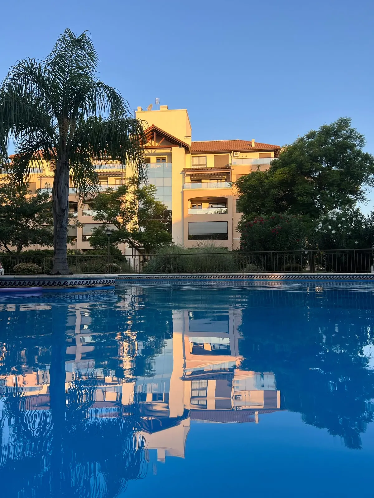 Departamento de 1D con jardín en Casonas del Norte