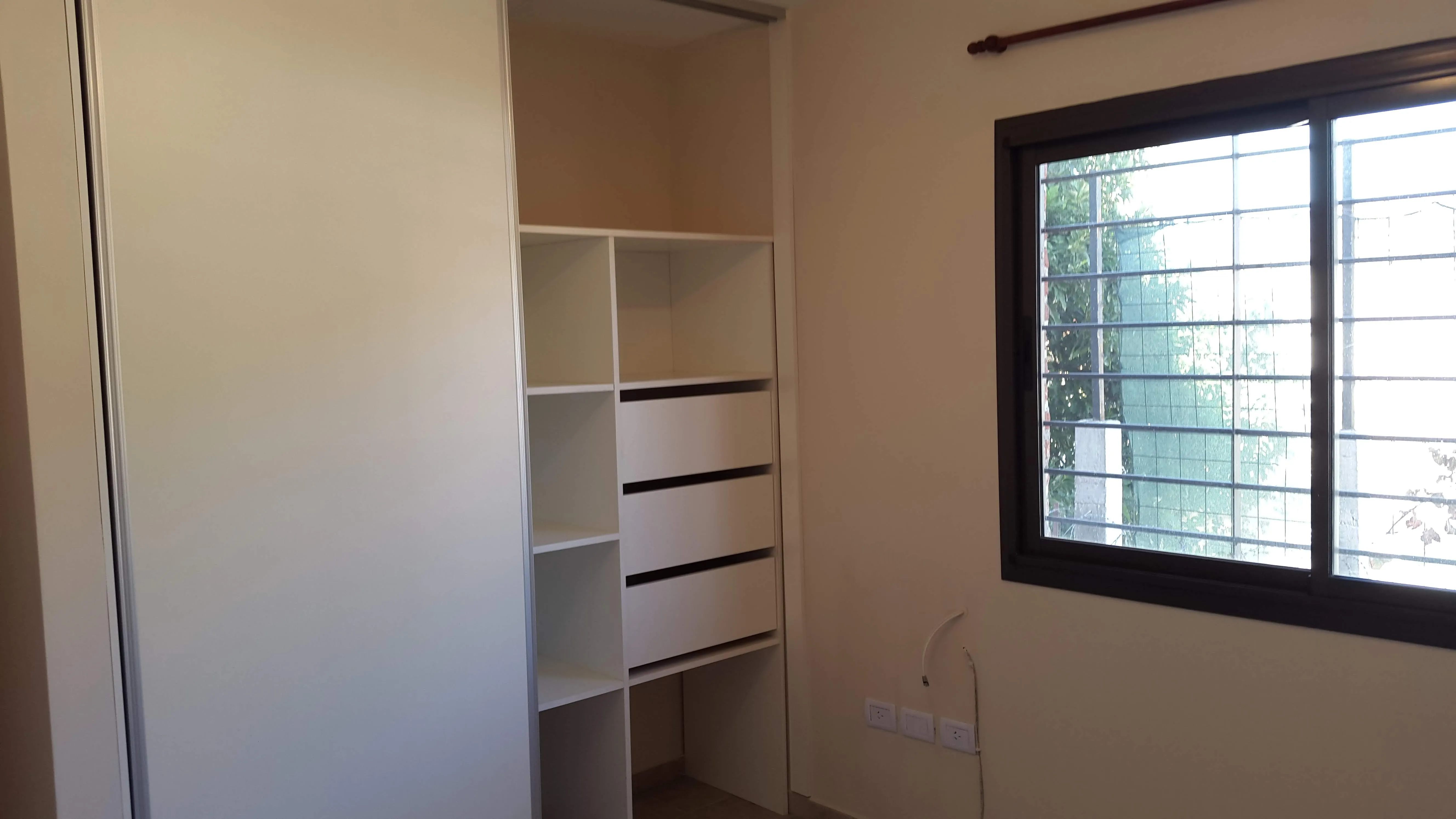 EXCELENTE DEPTO DE 1 DORM CON BALCON  - ALTO ALBERDI A MIN DE NUEVOCENTRO SHOPPING
