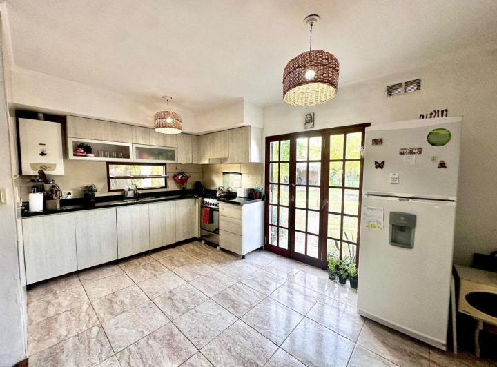 Casa · 120m² · 4 Ambientes · 1 Cochera