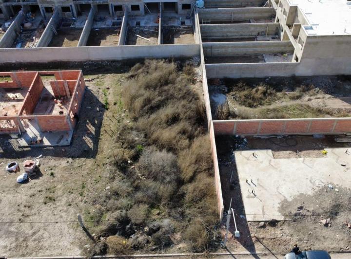 Terreno · 387m²