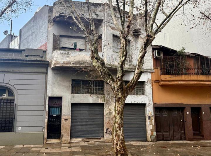 Terreno · 337m²