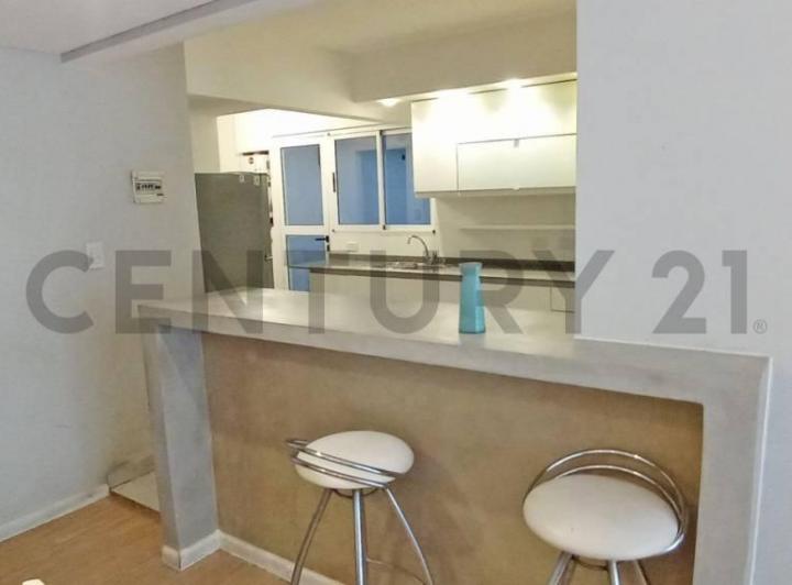 Departamento · 104m² · 4 Ambientes · 1 Cochera
