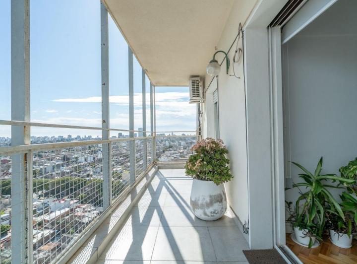 Departamento · 79m² · 4 Ambientes · 1 Cochera