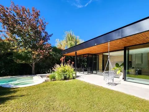 Casa en Venta en Pueblo Esther, Rosario