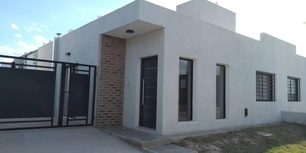 DUPLEX CLAROS DEL BOSQUE