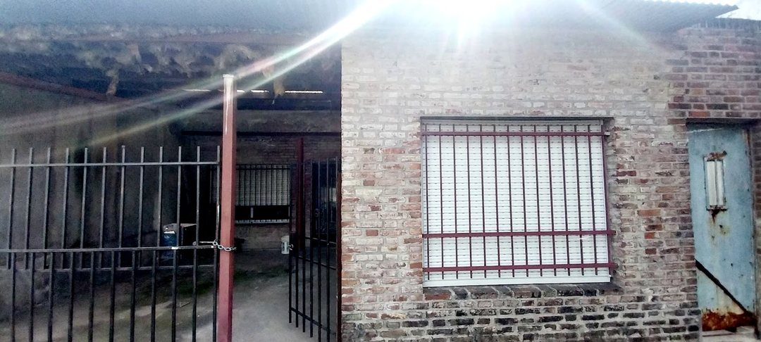 Venta casa / terreno 181.25 m2  B°.Belgrano