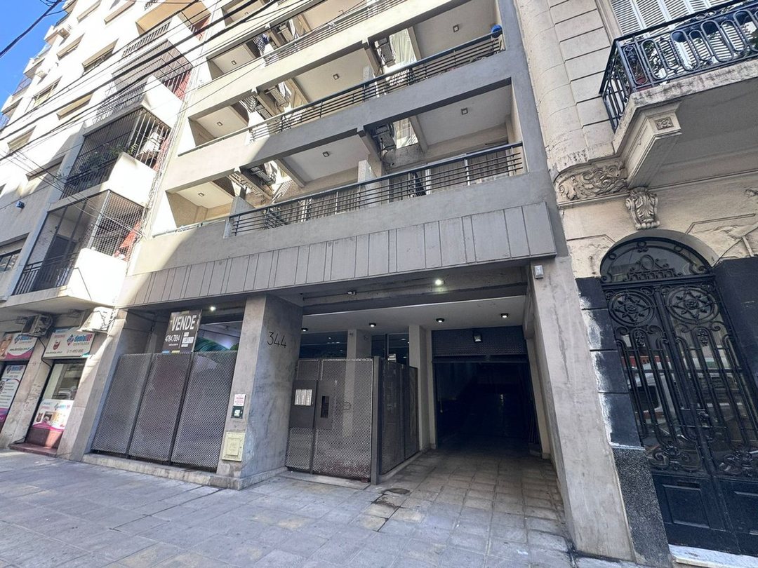 VENTA MONOAMBIENTE CON BALCON LUMINOSO y SUM