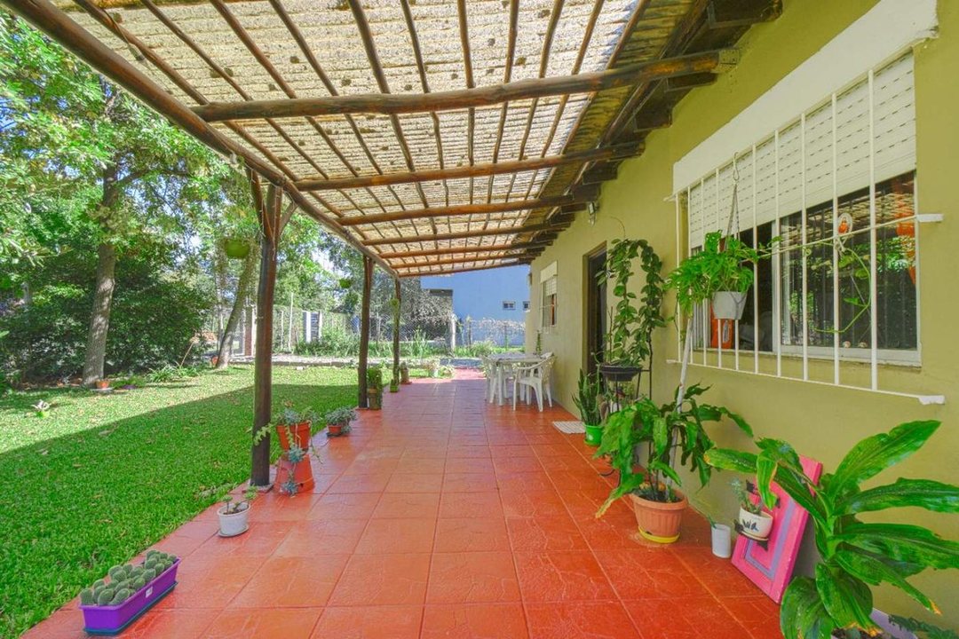 Casa  4 Amb - Venta Campana-Rio Lujan- Con Pileta