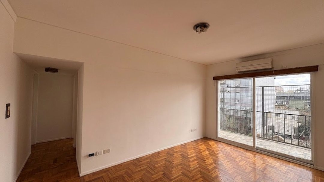 DEPARTAMENTO 3 AMBIENTES BALCON FRENTE SAN TELMO