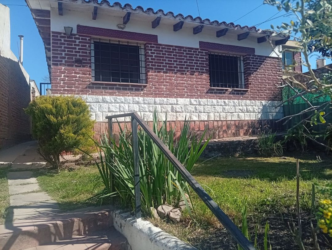 Casa a la venta Cosquin  B° La Toma  OPORTUNIDAD!!