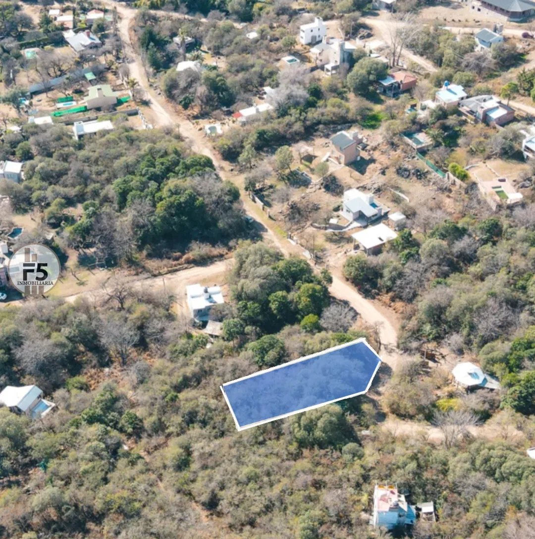 VENTA DE LOTE EN AGUA DE ORO