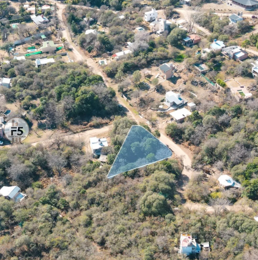 VENTA LOTE EN AGUA DE ORO