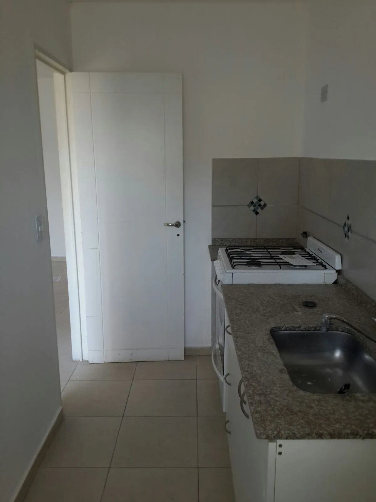 DEPARTAMENTO DE UNA HABITACION EN BARRIO CENTRO