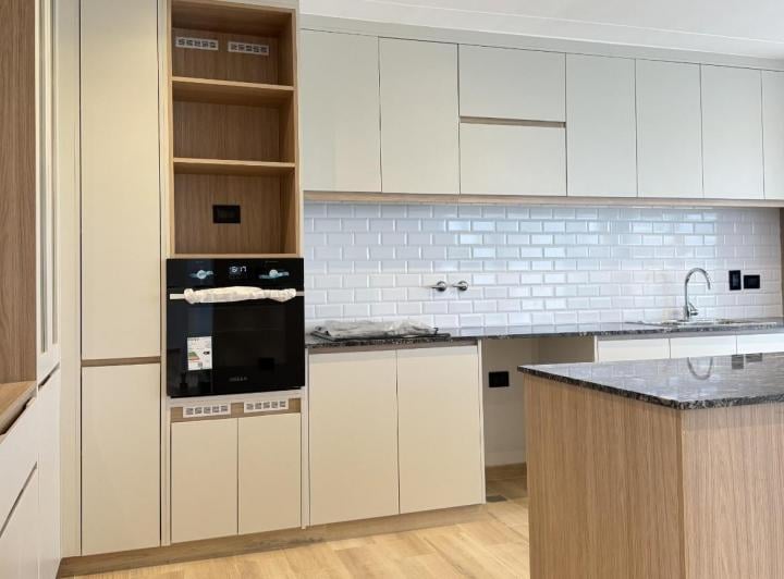 Casa · 450m² · 3 Dormitorios · 2 Cocheras