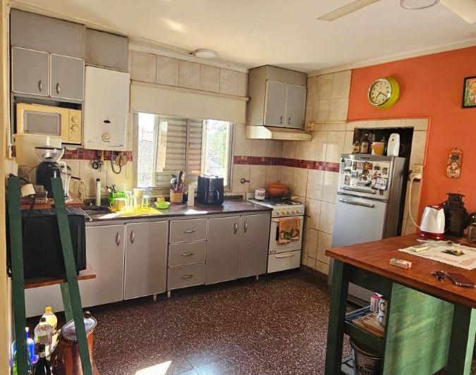 Casa · 203m² · 4 Ambientes · 1 Cochera