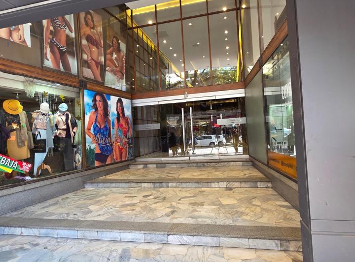 Local comercial · 70m² · 5 Ambientes