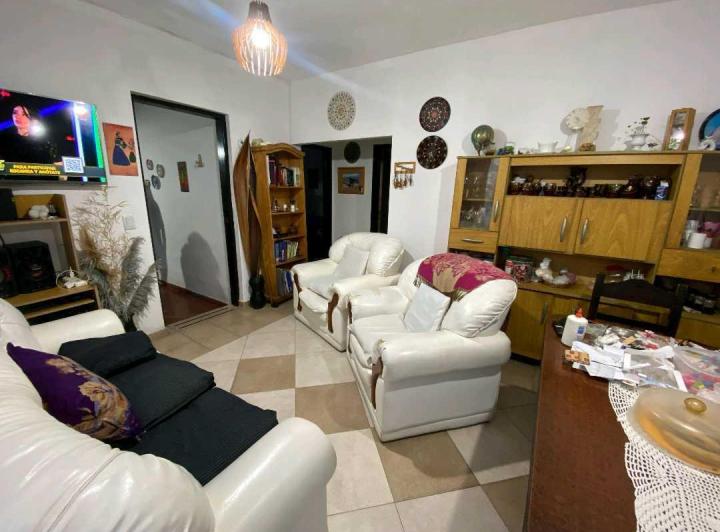 Casa · 84m² · 3 Dormitorios · 1 Cochera