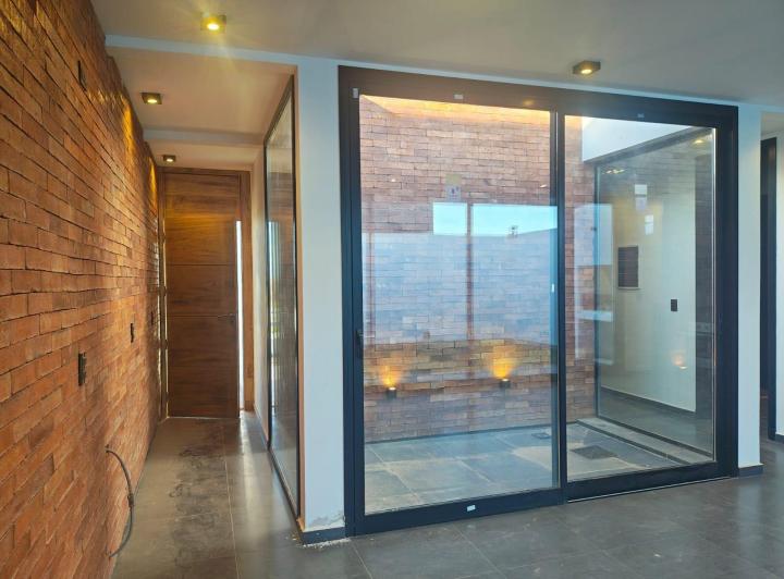 Casa · 72m² · 4 Ambientes · 1 Cochera