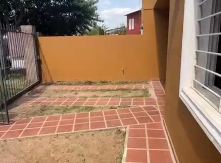 Casa · 100m² · 5 Ambientes · 1 Cochera