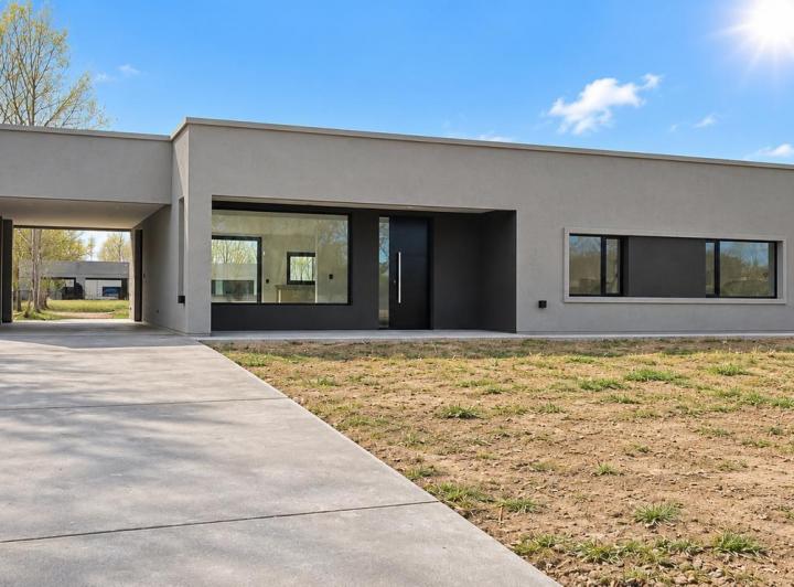 Casa · 150m² · 4 Ambientes · 1 Cochera