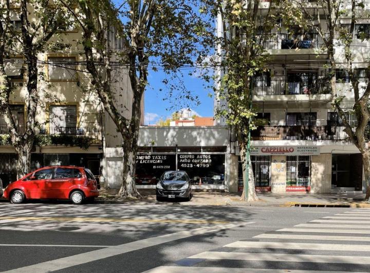 Terreno · 211m²