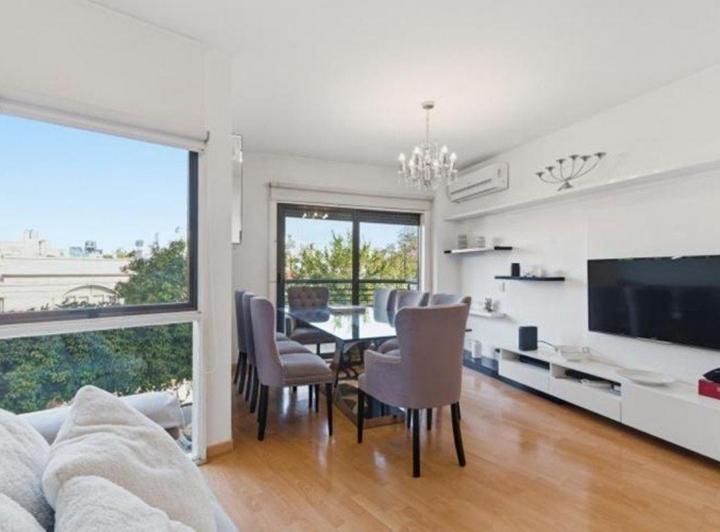 Departamento · 80m² · 4 Ambientes · 1 Cochera