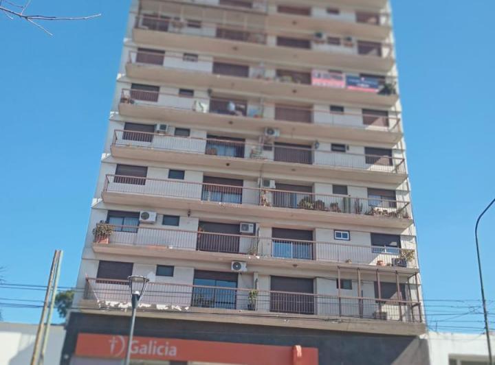 Departamento · 80m² · 3 Ambientes · 1 Cochera