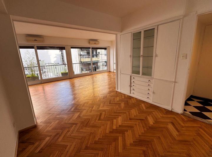 Departamento · 140m² · 4 Ambientes · 1 Cochera