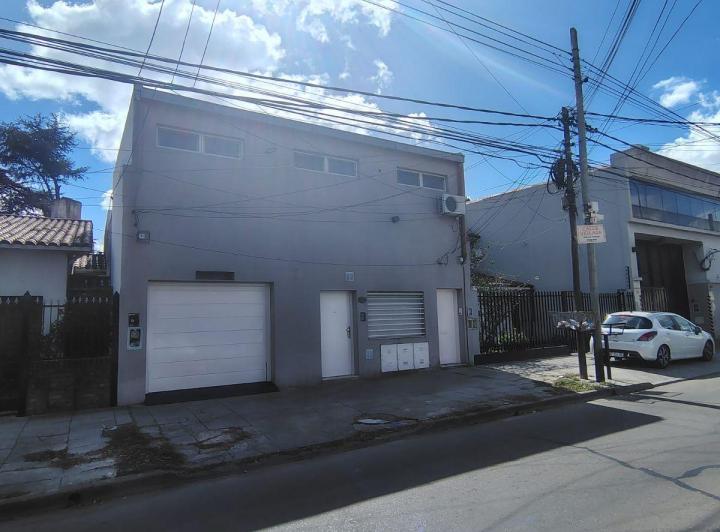 Casa · 140m² · 4 Ambientes · 1 Cochera