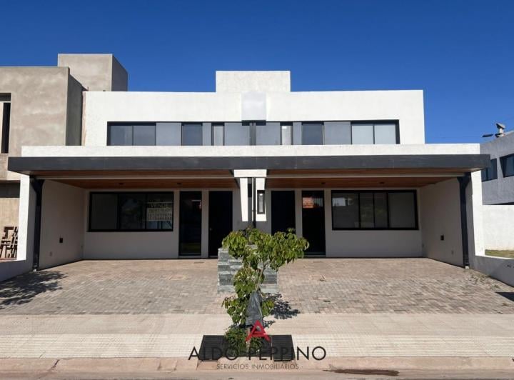 Casa · 180m² · 3 Ambientes