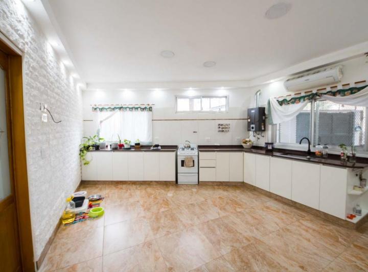 Casa · 90m² · 3 Ambientes · 1 Cochera