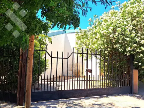 Casa en Alquiler en Plaza Huincul, Confluencia